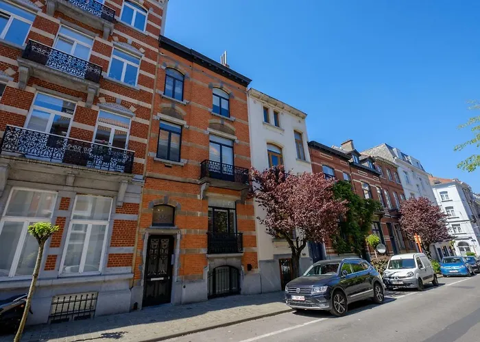 1Bd Apartment With Garden Brugmann Area