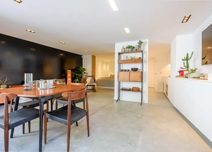1Bd Apartment With Garden Brugmann Area